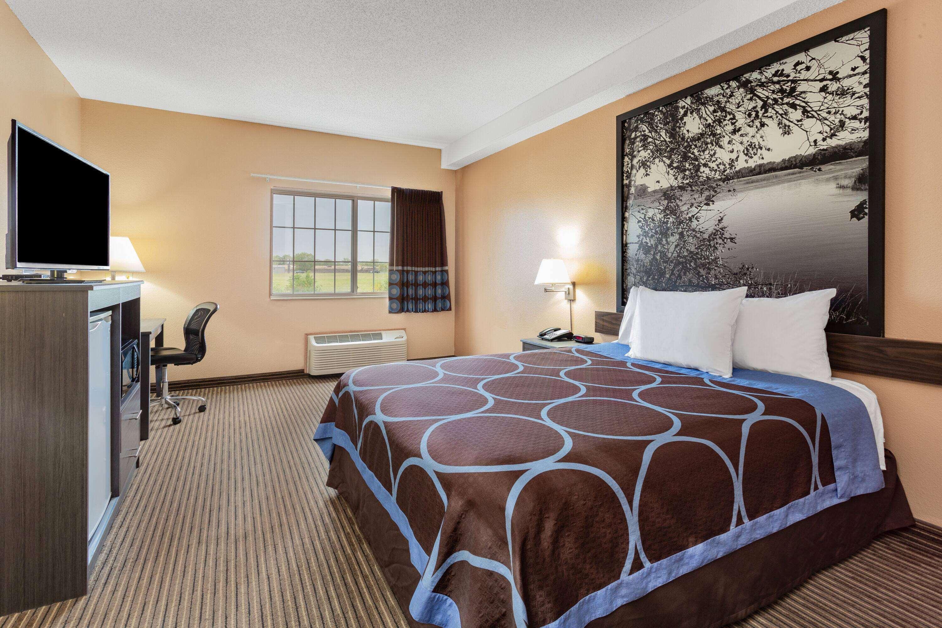 Super 8 By Wyndham Fort Dodge Ia Exteriér fotografie